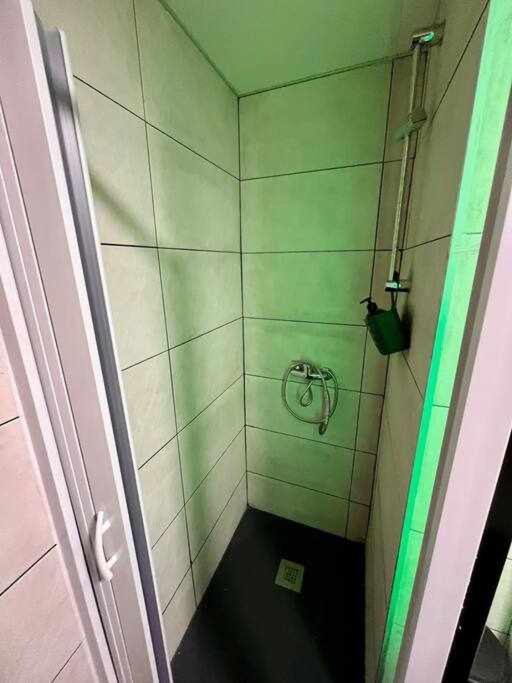 Novelda Centro Habitaciones Con Bano Privado Y Compartido , Cocina Y Terraza Quarto foto